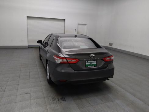 Used 2020 Toyota Camry LE image 6