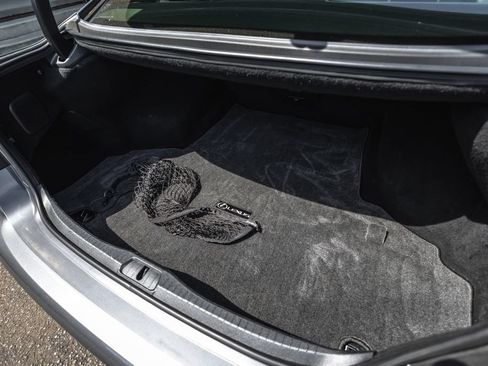 Used 2015 Lexus LS 460 w/ Comfort Package RWD image 30