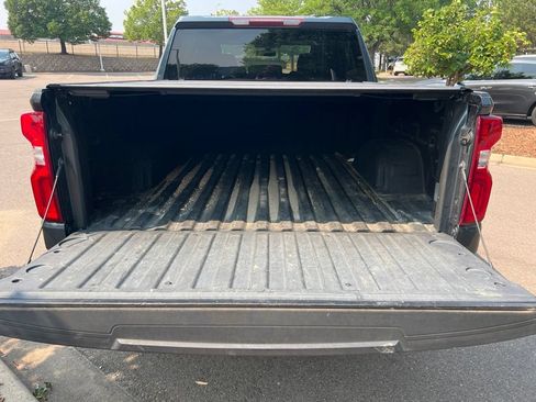 Used 2019 Chevrolet Silverado 1500 LT Trail Boss w/ Convenience Package AWD/4WD image 19