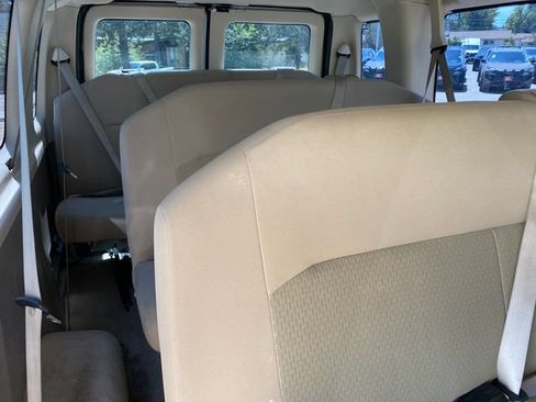 Used 2013 Ford E-350 and Econoline 350 XLT RWD image 13