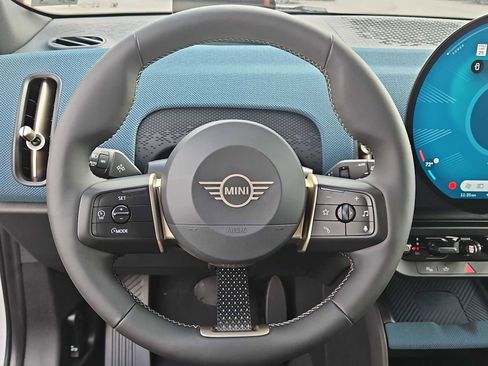 Used 2023 Ford Explorer XLT w/ Equipment Group 202A image 21