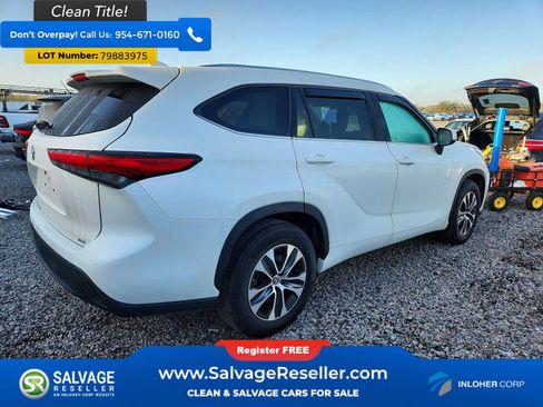 Used 2020 Toyota Highlander XLE image 4