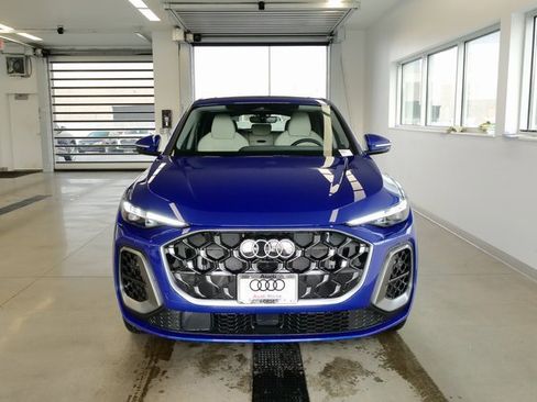New 2025 Audi Q5 Premium Plus image 2