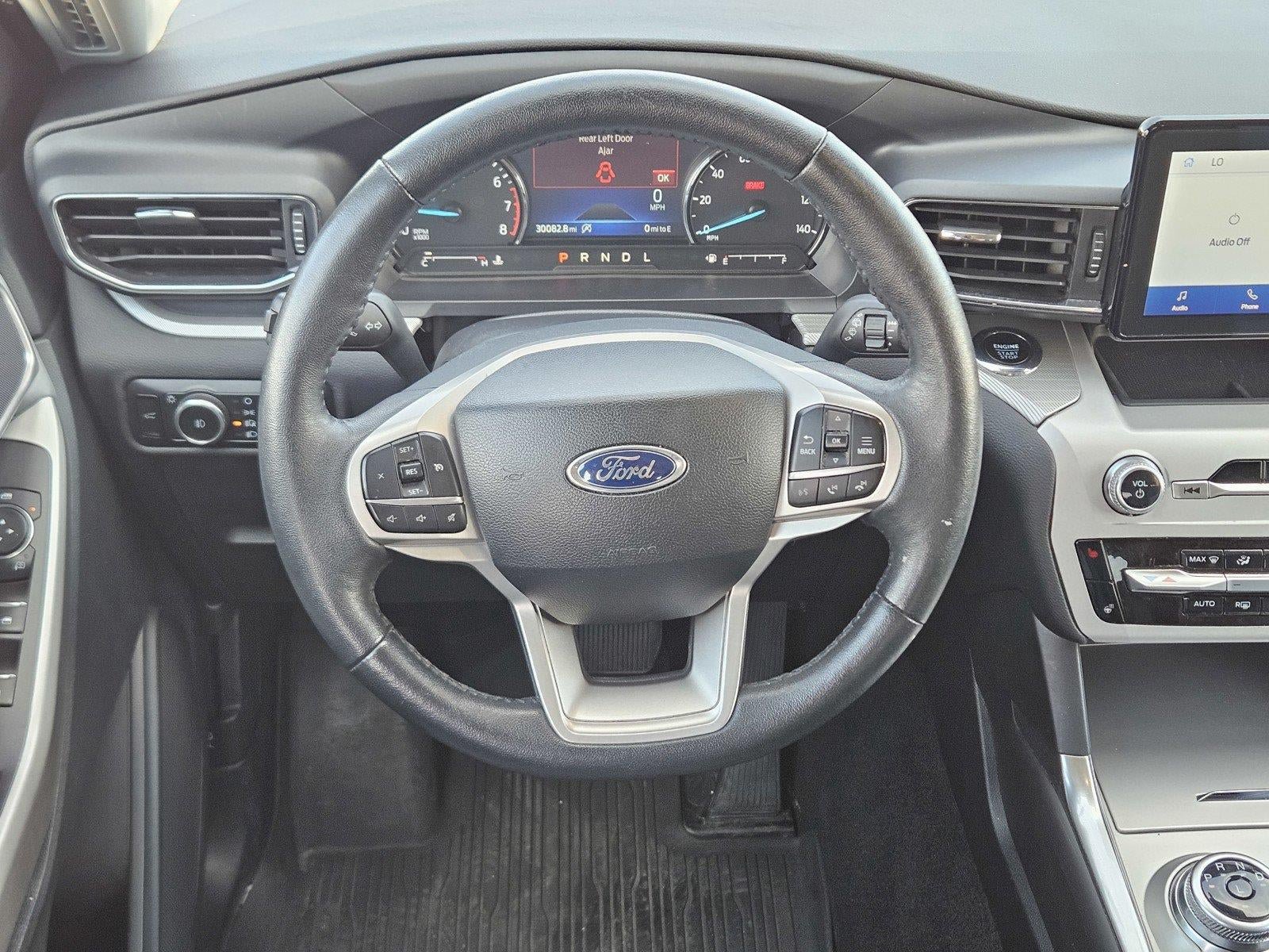 Used 2024 Ford Explorer XLT w/ Equipment Group 202A AWD/4WD image 23