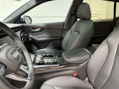 Used 2023 Audi Q8 Premium Plus w/ Premium Plus Package image 14