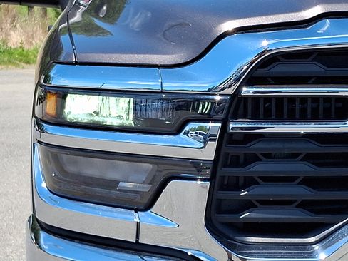 Used 2026 RAM 2500 Big Horn AWD/4WD image 9