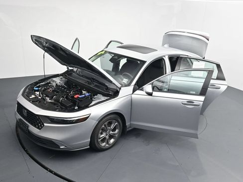 Used 2024 Honda Accord EX image 26