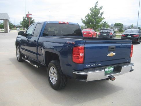 Used 2017 Chevrolet Silverado 1500 LT w/ All Star Edition AWD/4WD image 5