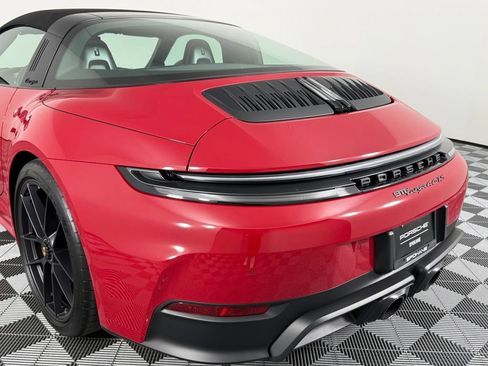 Certified 2026 Porsche 911 Targa 4 GTS AWD/4WD image 12