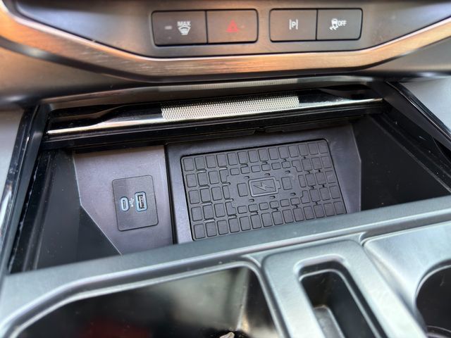 Used 2024 Ford F150 Lightning Lariat AWD/4WD image 40