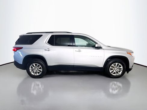 Used 2020 Chevrolet Traverse LT w/ Driver Confidence II Package AWD/4WD image 11