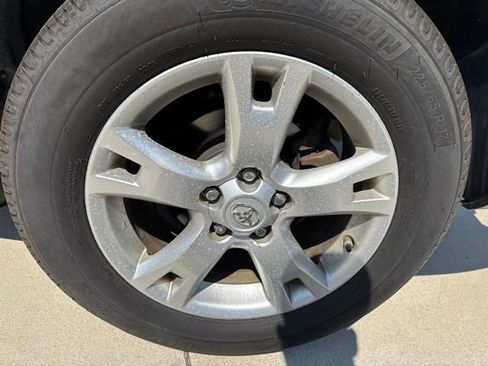 Used 2011 Toyota RAV4 2WD w/ Upgrade Value Pkg image 9