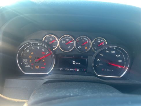 Used 2020 Chevrolet Silverado 1500 LT w/ Texas Edition image 11