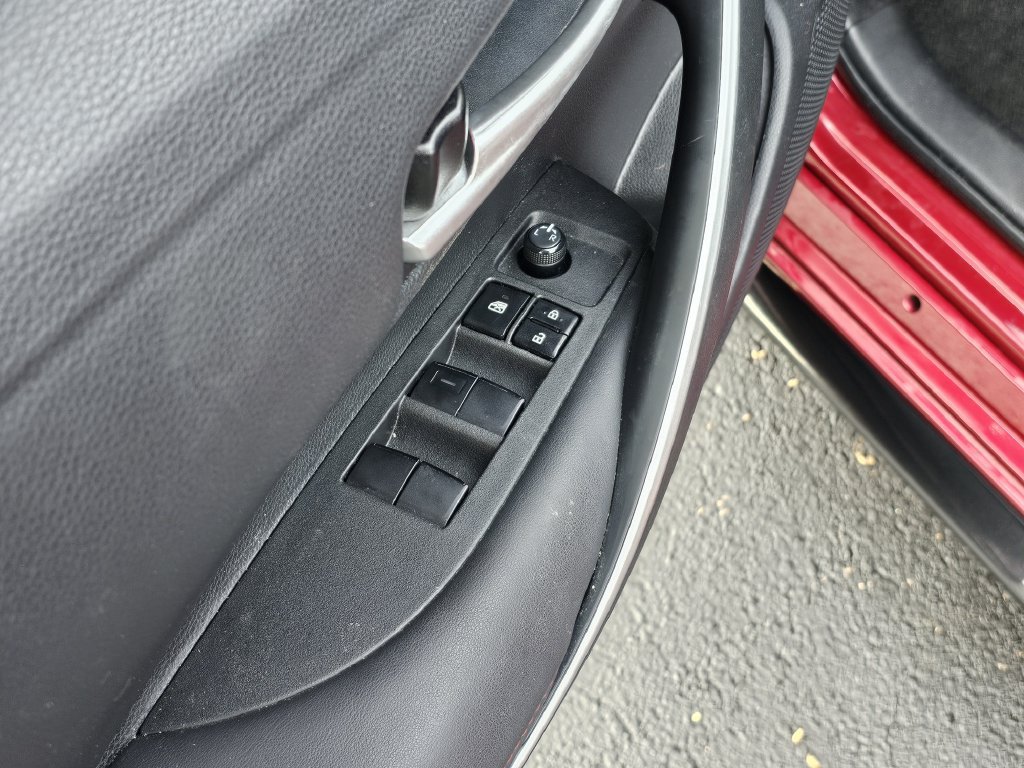 Used 2023 Toyota Corolla SE FWD image 16