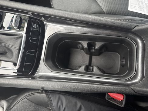 Used 2023 Jeep Compass Latitude AWD/4WD image 16