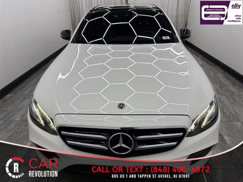 Used 2018 Mercedes-Benz E 300 4MATIC w/ Premium 1 Package image 2