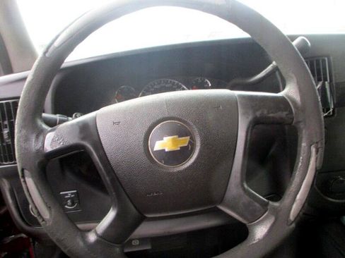 Used 2011 Chevrolet Express 1500 image 11