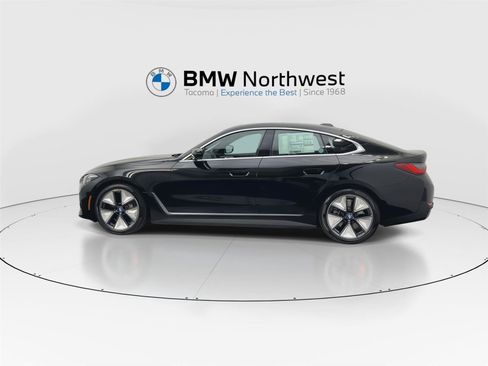 Used 2025 BMW i4 xDrive40i w/ Parking Assistance Package image 11