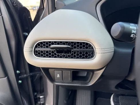 Certified 2026 Honda HR-V EX-L image 10