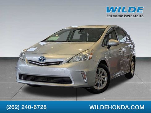 Used 2014 Toyota Prius V Two image 1