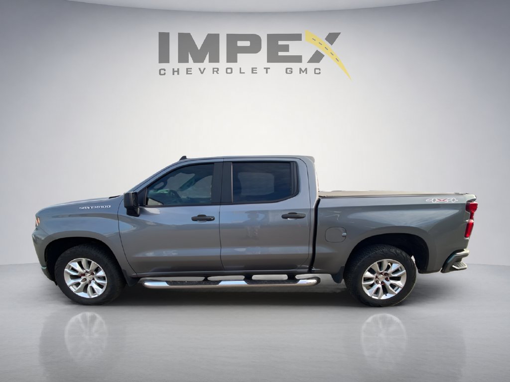 Used 2021 Chevrolet Silverado 1500 Custom AWD/4WD image 2