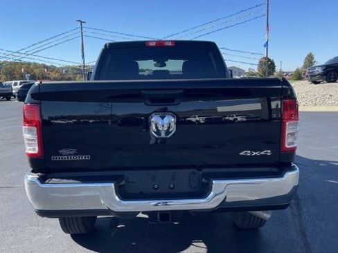 Used 2024 RAM 2500 Big Horn w/ Bed Utility Group image 5