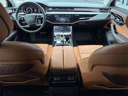 Used 2024 Audi A8 L 3.0T w/ Luxury Package image 11