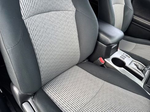 Used 2016 Toyota 4Runner SR5 w/ Four Season Floor Mat Package AWD/4WD image 28