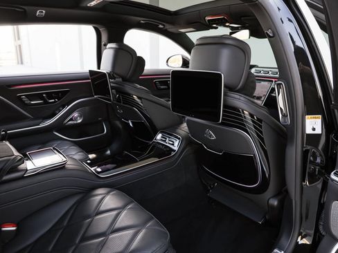 Used 2022 Mercedes-Benz Maybach S 580 4MATIC image 30