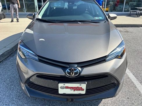 Used 2019 Toyota Corolla LE FWD image 2