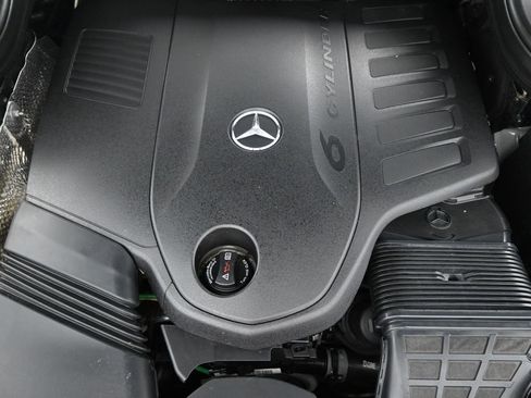 Used 2024 Mercedes-Benz GLE 450 4MATIC image 51