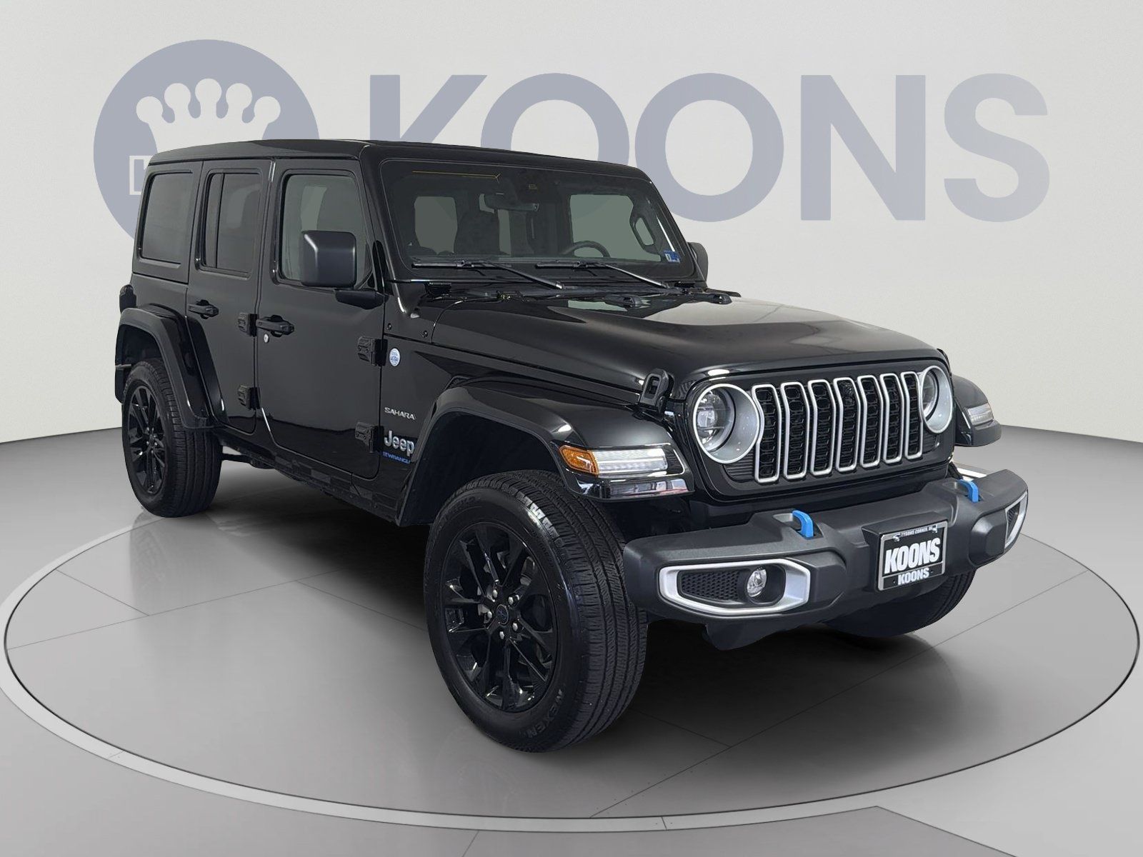 Used 2024 Jeep Wrangler Unlimited Sahara w/ Technology Group AWD/4WD image 10