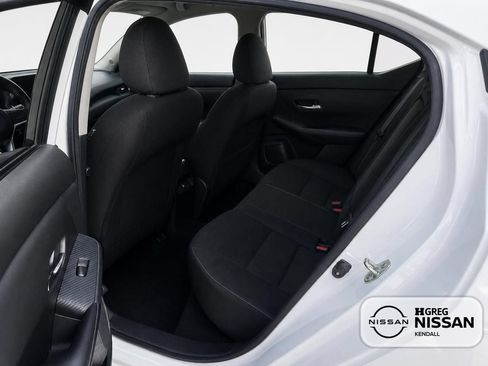 Used 2021 Nissan Sentra SV FWD image 8