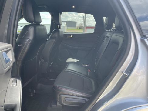 Used 2024 Ford Escape ST-Line image 25