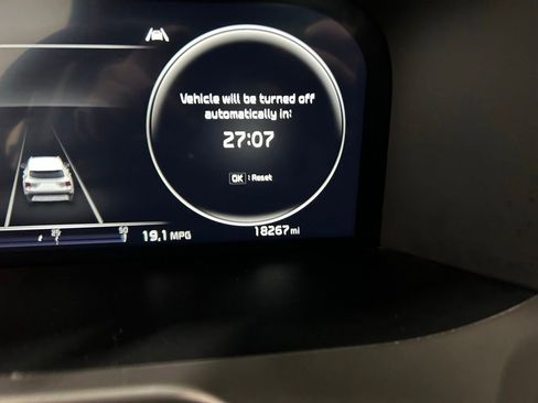 Used 2023 Kia Sorento SX AWD/4WD image 16