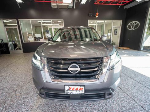 Used 2022 Nissan Pathfinder SV FWD image 6