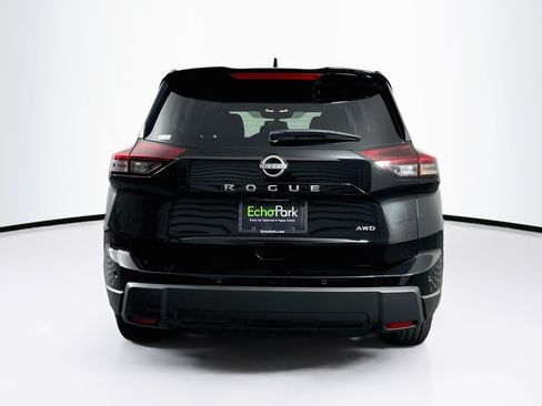 Used 2025 Nissan Rogue SV AWD/4WD image 7