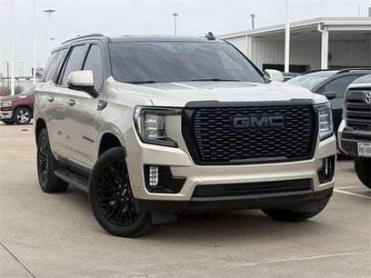 Used 2022 GMC Yukon SLT w/ SLT Premium Package