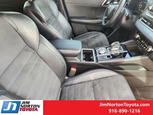 Used 2023 Mitsubishi Outlander SE Black Edition image 15