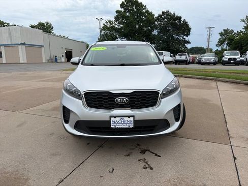 Used 2019 Kia Sorento L FWD image 8