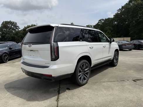 Used 2024 Cadillac Escalade Sport w/ Touring Package RWD image 28