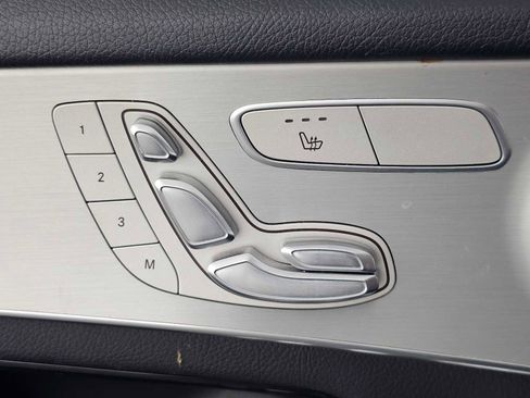 Used 2019 Mercedes-Benz GLC 300 image 28