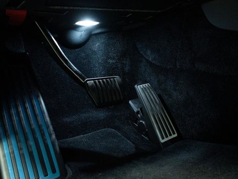 Used 2025 Rolls-Royce Cullinan Black Badge image 17