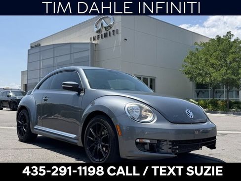 Used 2012 Volkswagen Beetle 2.5 image 1