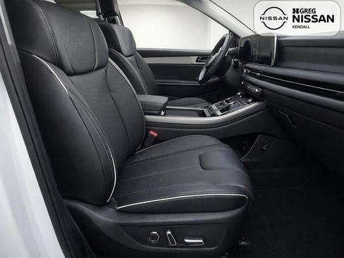 Used 2025 Hyundai Palisade SEL FWD image 11