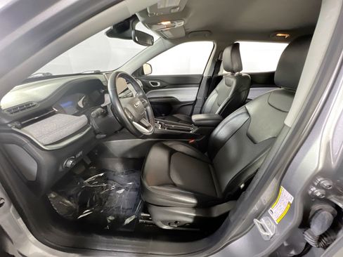 Used 2022 Jeep Compass Latitude w/ Convenience Group AWD/4WD image 19
