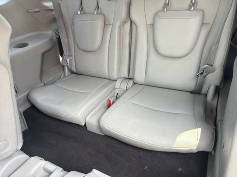 Used 2011 Toyota Highlander Limited w/ Tow Pkg FWD image 16