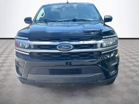 Used 2023 Ford Expedition XLT RWD image 2