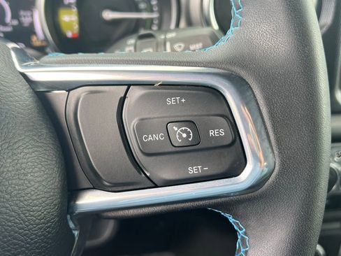Used 2023 Jeep Wrangler Unlimited Rubicon 4xe AWD/4WD image 31