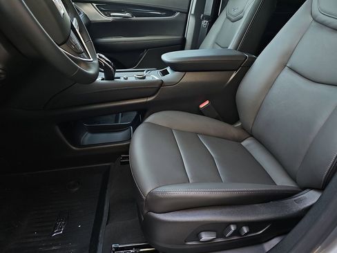 New 2026 Cadillac XT5 Premium Luxury w/ Driver Assist Package AWD/4WD image 25